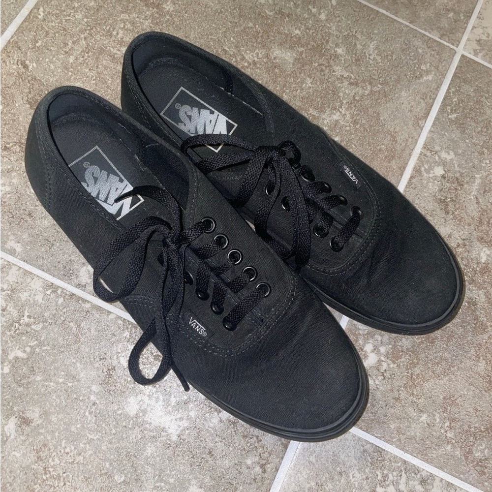 Vans Men's Classic Black Sneakers